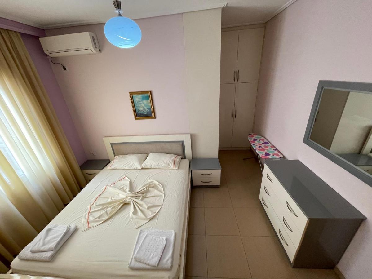 Flower Apartment *